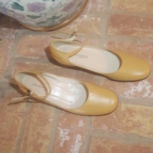 Kenneth Cole New York leather Mary Janes